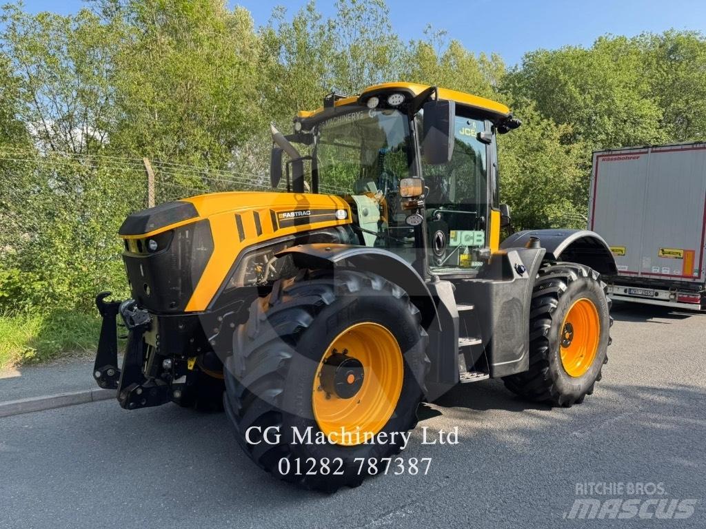 JCB Fastrac 4220 Traktoren