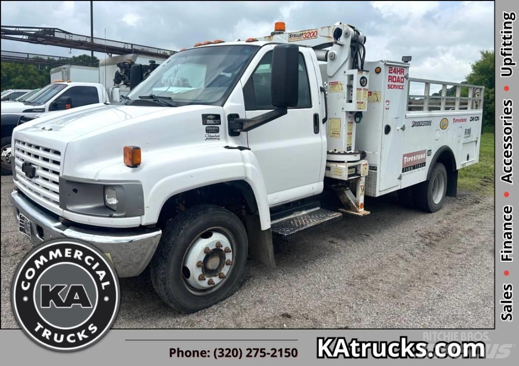 Chevrolet C5500 Raupenkrane