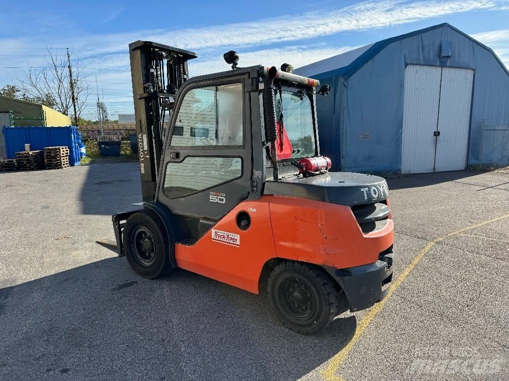 Toyota 40-8FD45N Dieselstapler