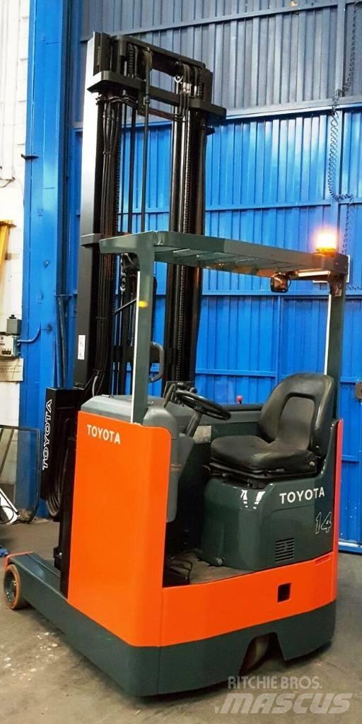 Toyota 6 FBRE 14 Schubmaststapler