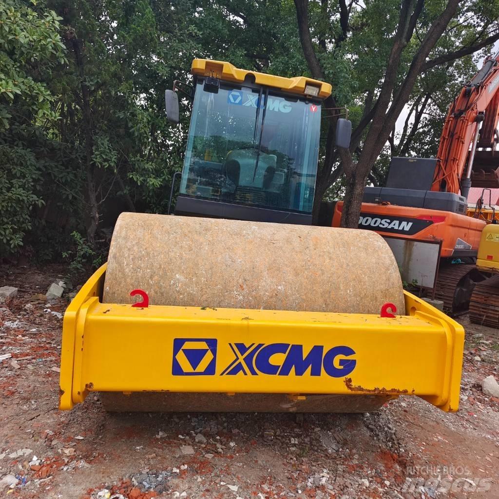 XCMG XS 223 J Walzenzüge