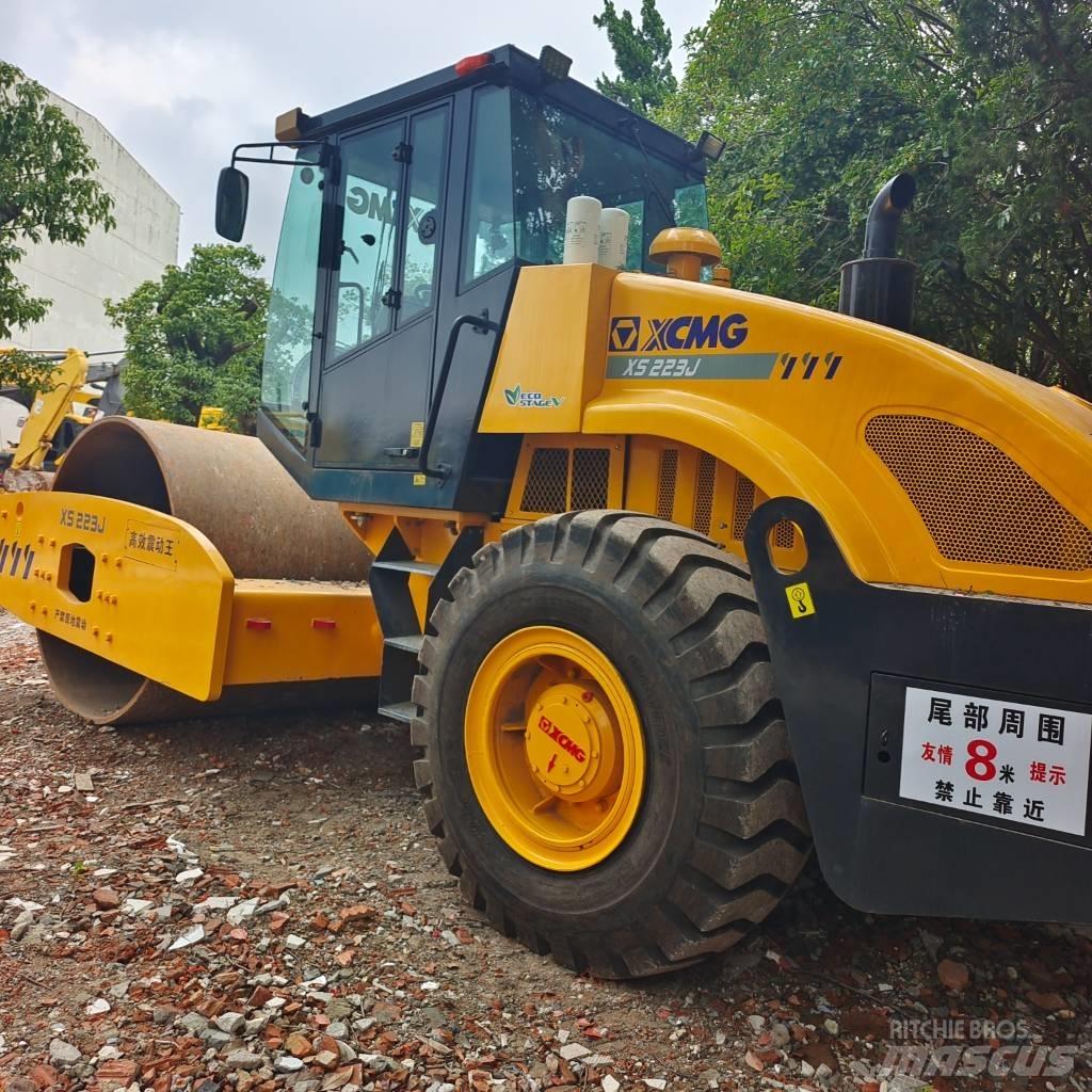 XCMG XS 223 J Walzenzüge