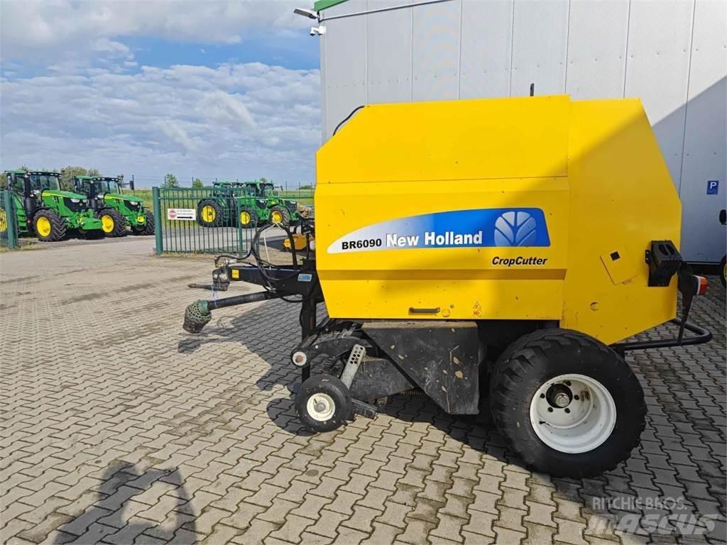 New Holland BR6090 Rundballenpressen