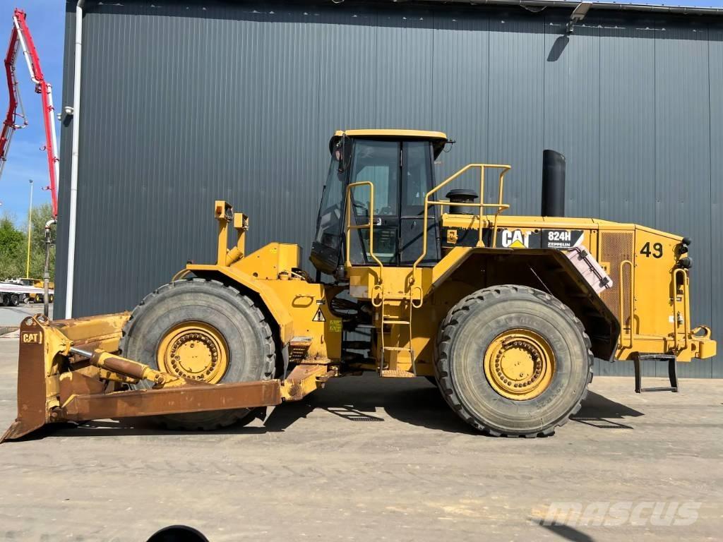 CAT 824H Bulldozer