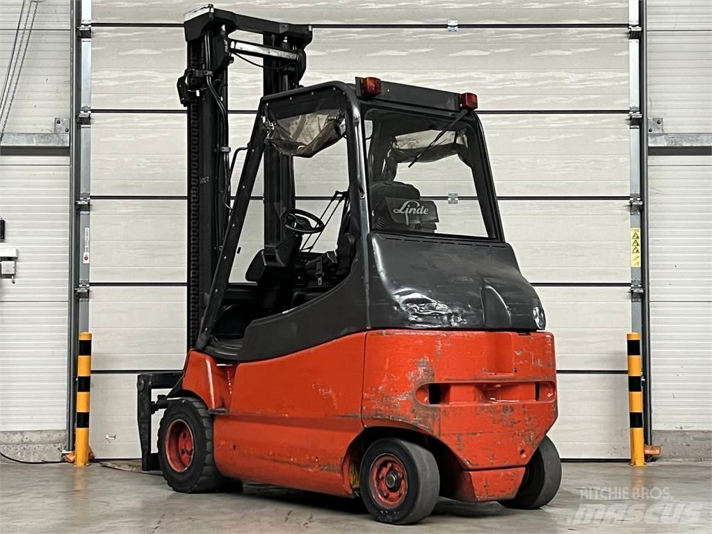 Linde E30 / 03 / 600 Elektrostapler