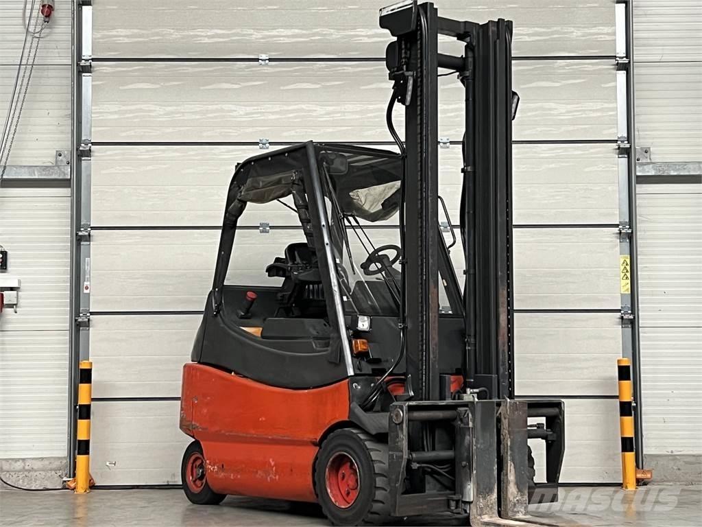 Linde E30 / 03 / 600 Elektrostapler