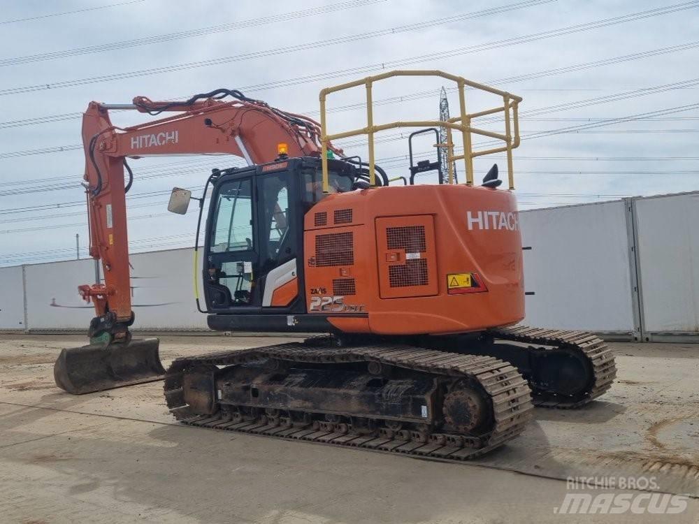Hitachi ZX225USLC-7 Raupenbagger