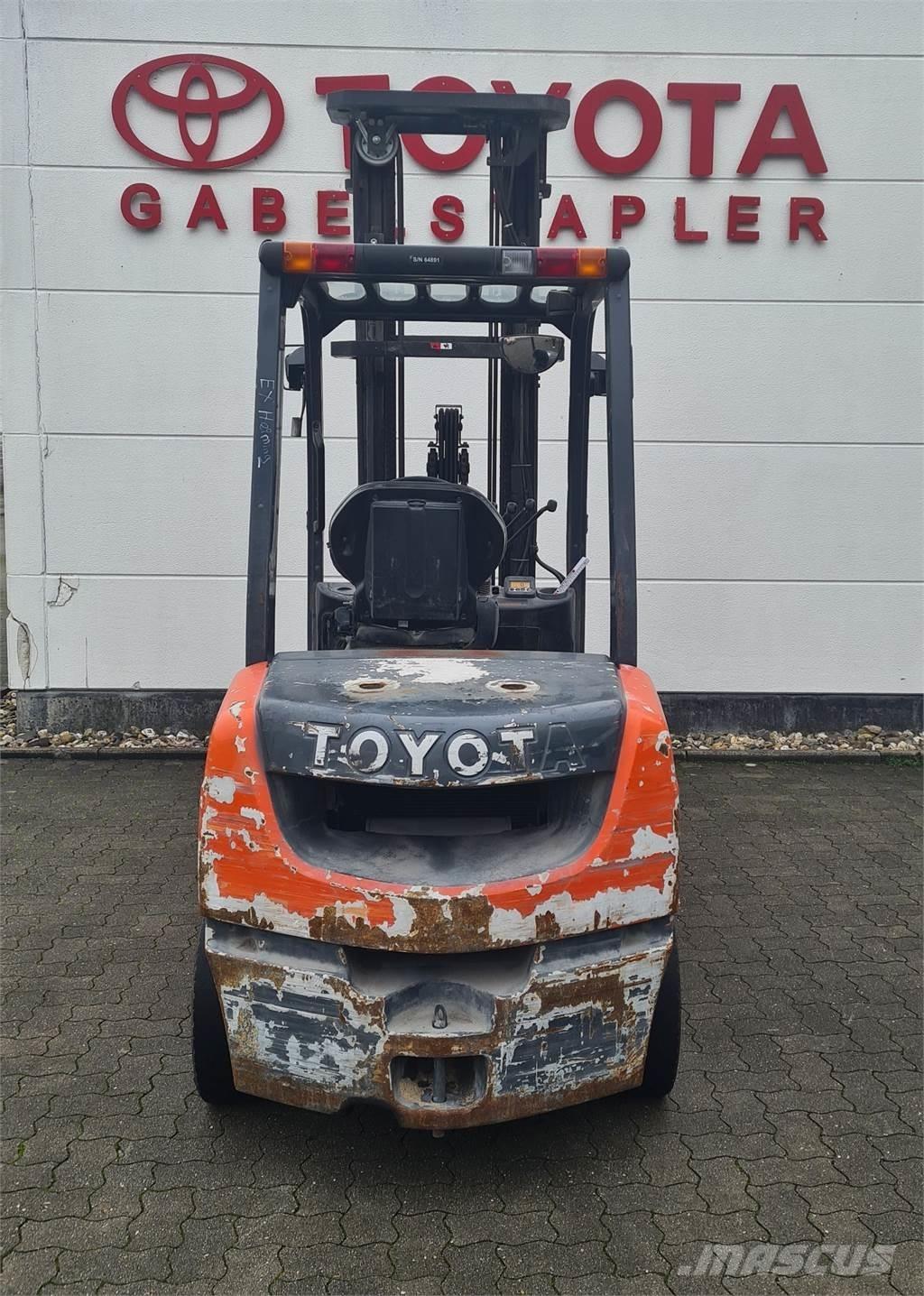 Toyota 02-8FDF30 Dieselstapler