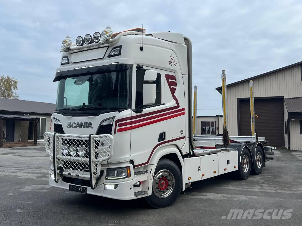 Scania R 730 B6X4NB Holztransporter
