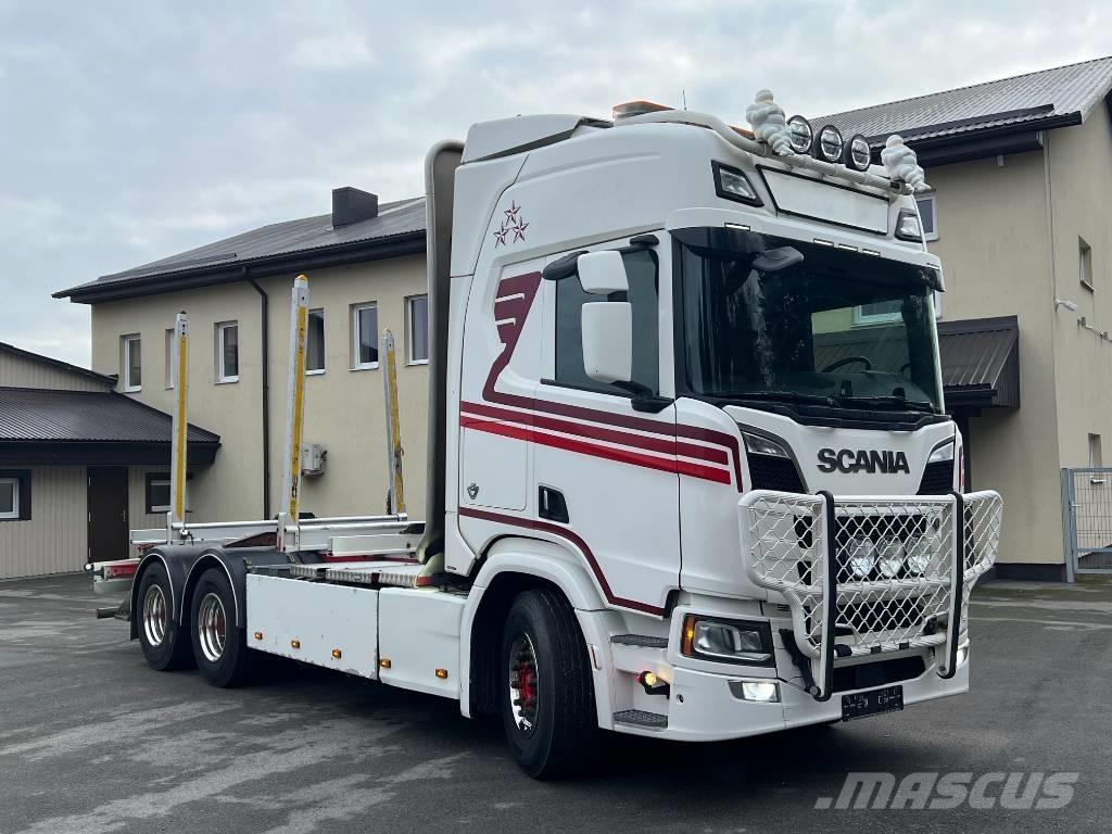 Scania R 730 B6X4NB Holztransporter