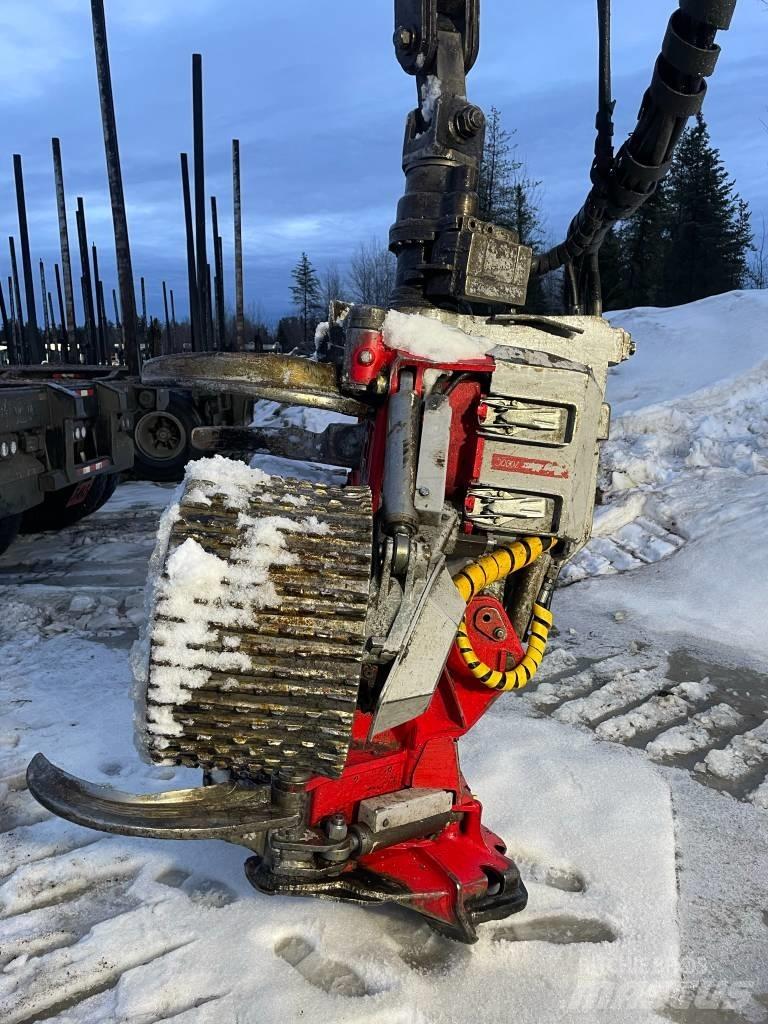 Log Max 7000C Harvester