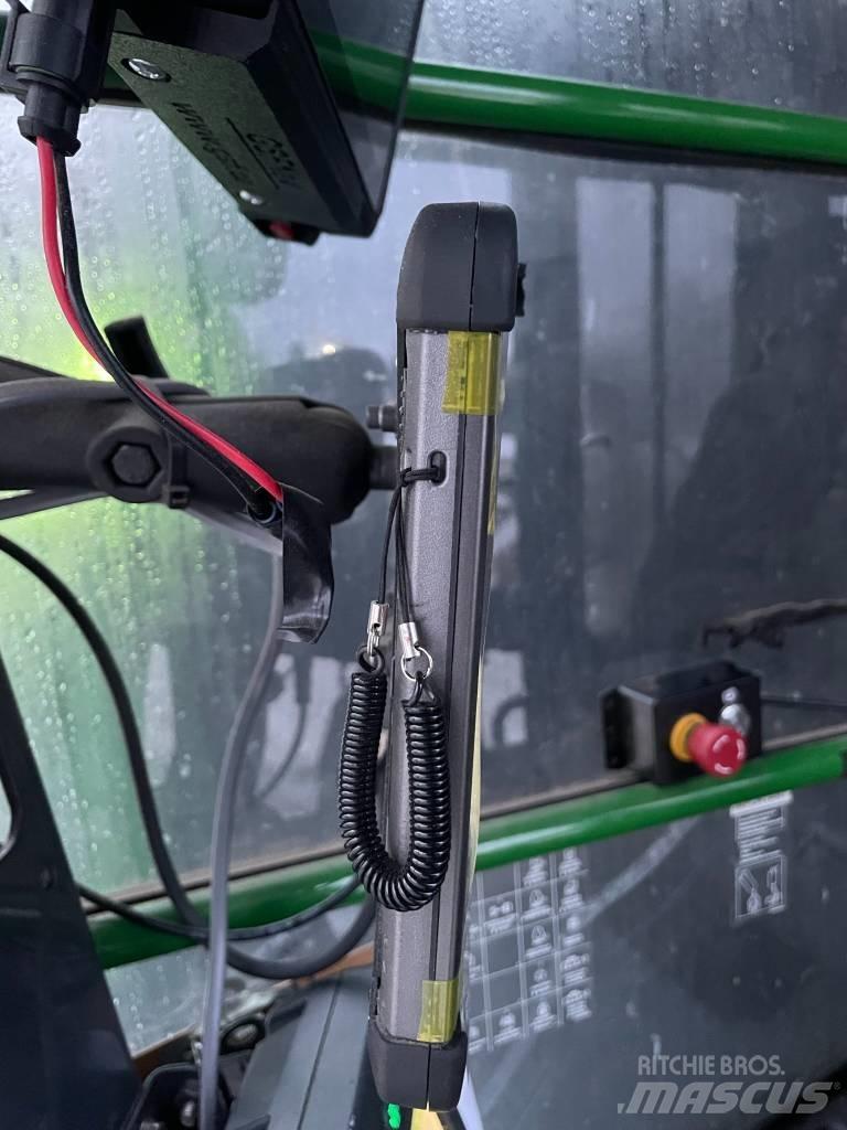 Log Max 7000C Harvester