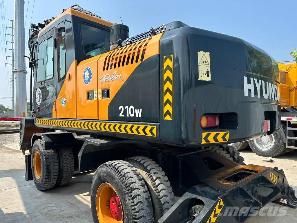 Hyundai 210W-9 Mobilbagger
