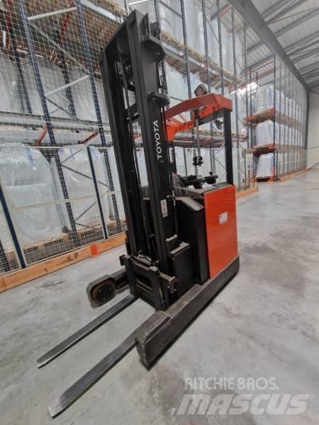 Toyota 7FBRE14N Selbstfahrstapler