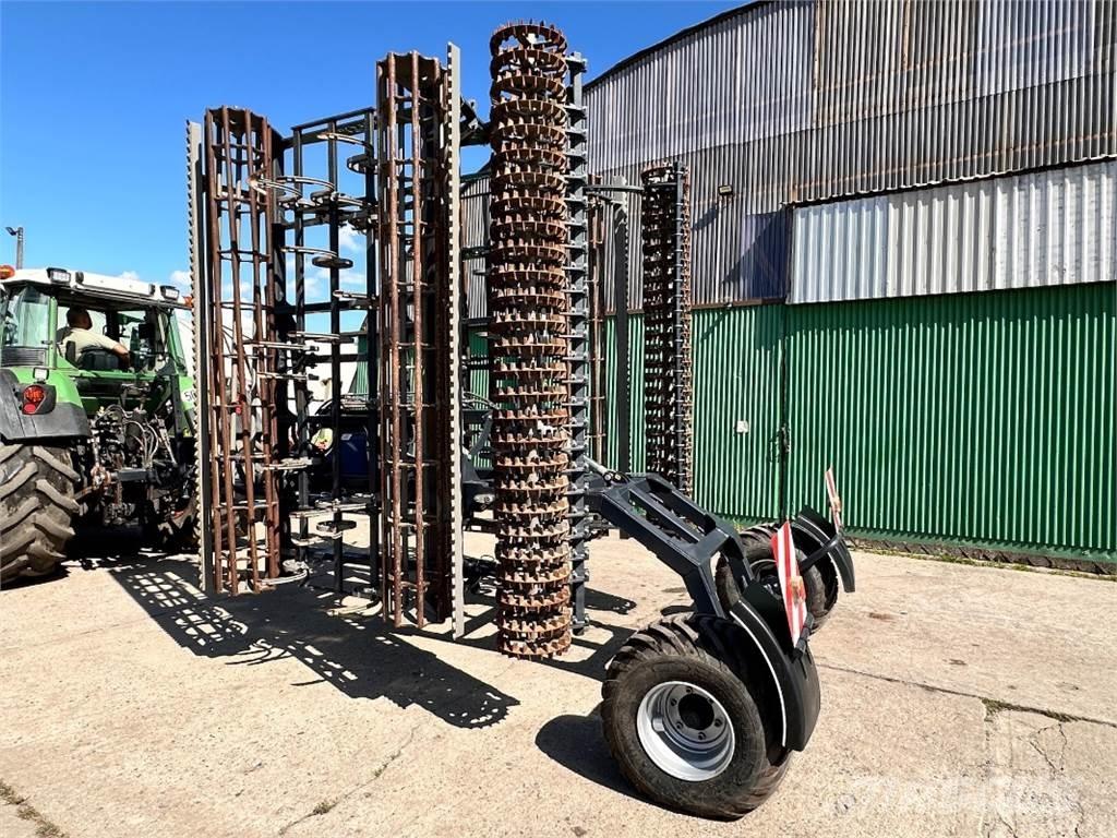 Agro TOM UPH6 Drillmaschinenkombination