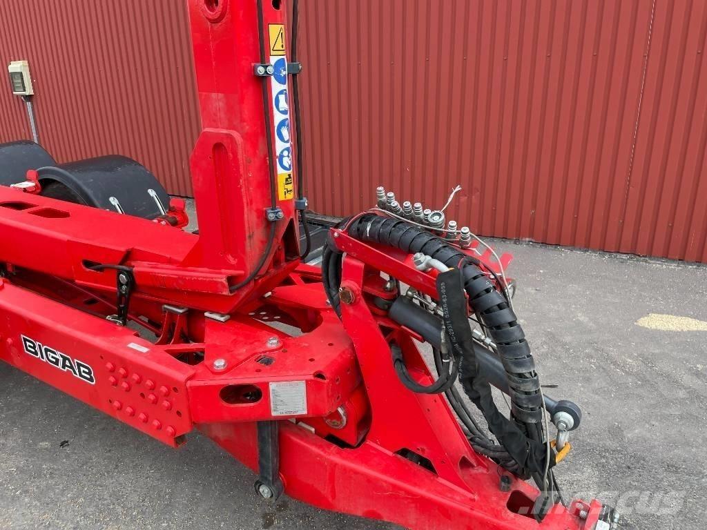 Bigab B 12 Anhänger mit Hakenlift