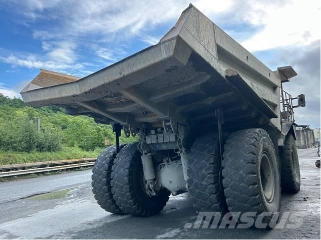 Komatsu HD605-7 Dumper - Starr