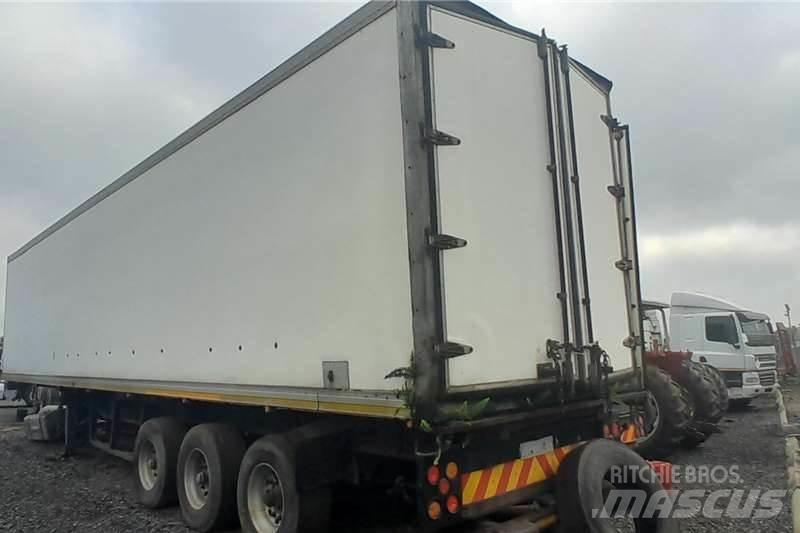  TRAILER 10002000 Andere Fahrzeuge