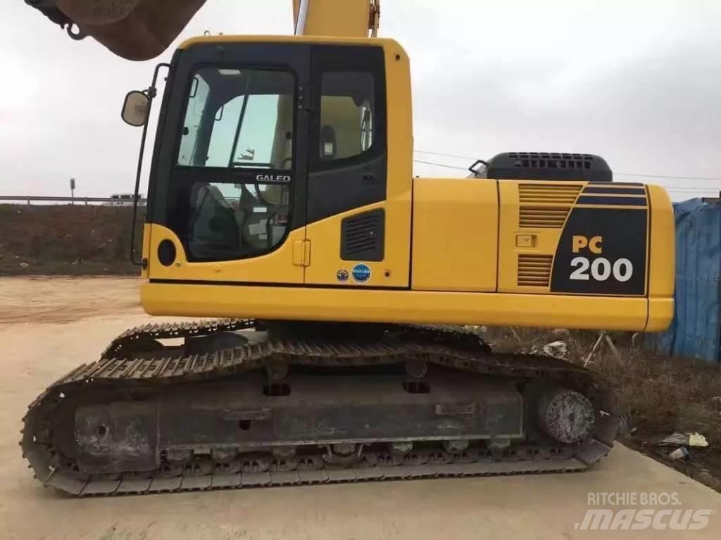 Komatsu PC 200-8 Raupenbagger