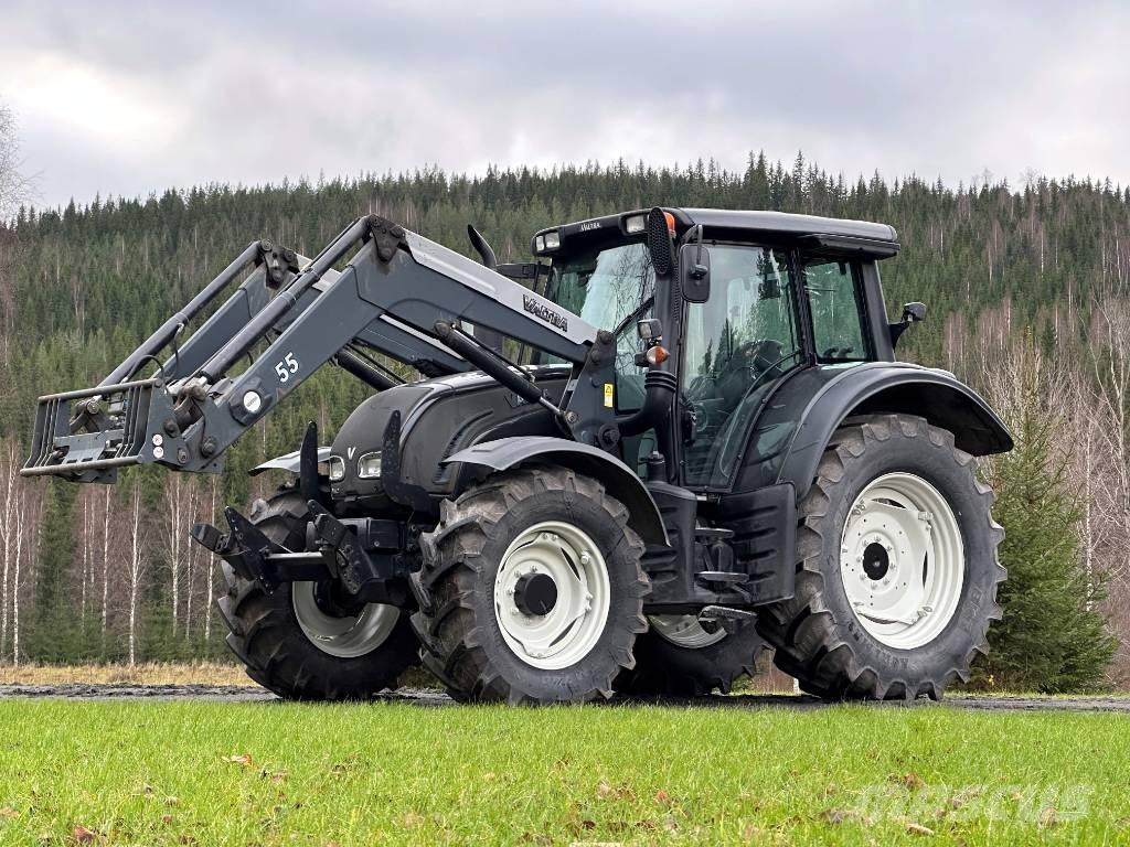 Valtra N 142 Versu Traktoren