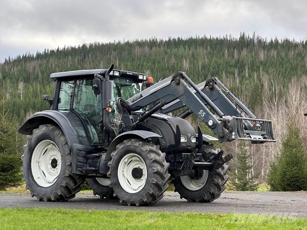 Valtra N 142 Versu Traktoren