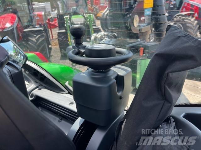 Valtra T235A Traktoren