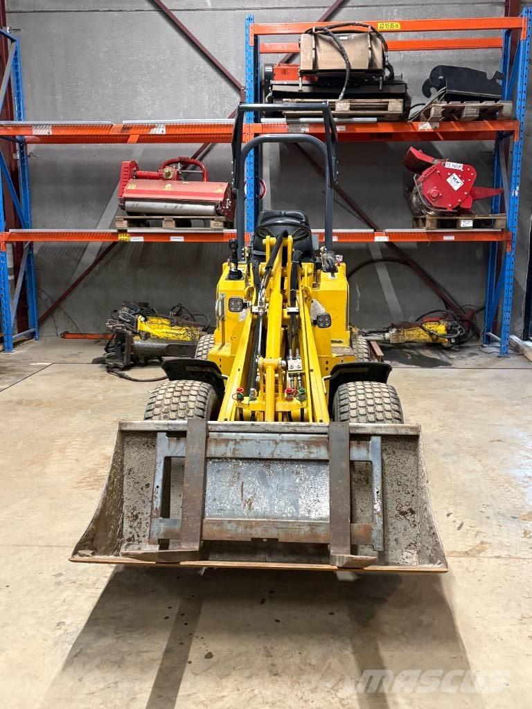 Knikmops KM 130 Radlader