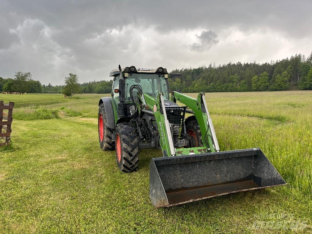 Fendt 211 Vario Traktoren
