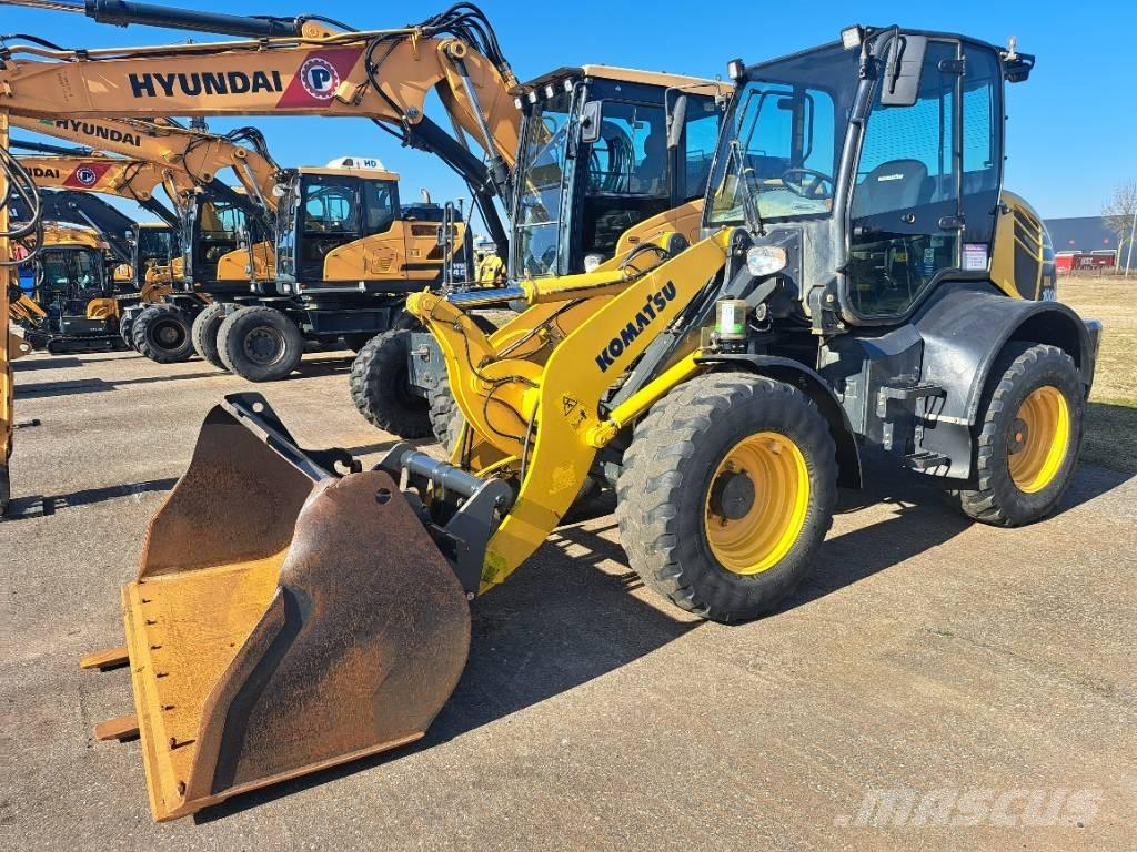 Komatsu WA100-8E0 Radlader
