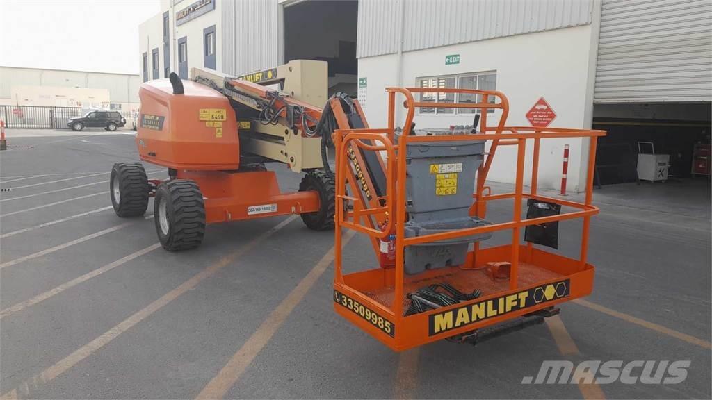 JLG 450AJSII Gelenkteleskoparbeitsbühnen