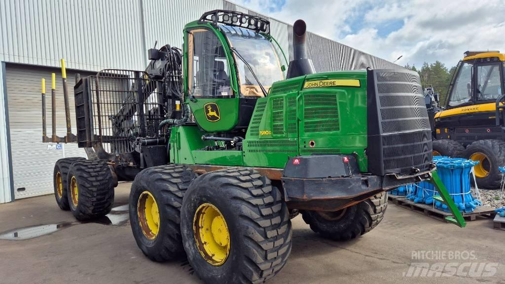 John Deere 1910 G Forwarder