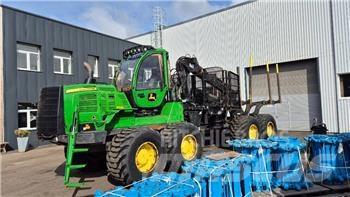 John Deere 1910 G Forwarder