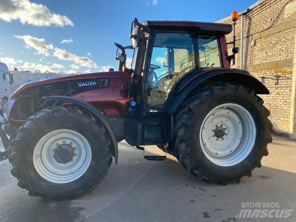 Valtra T 193 HT Traktoren