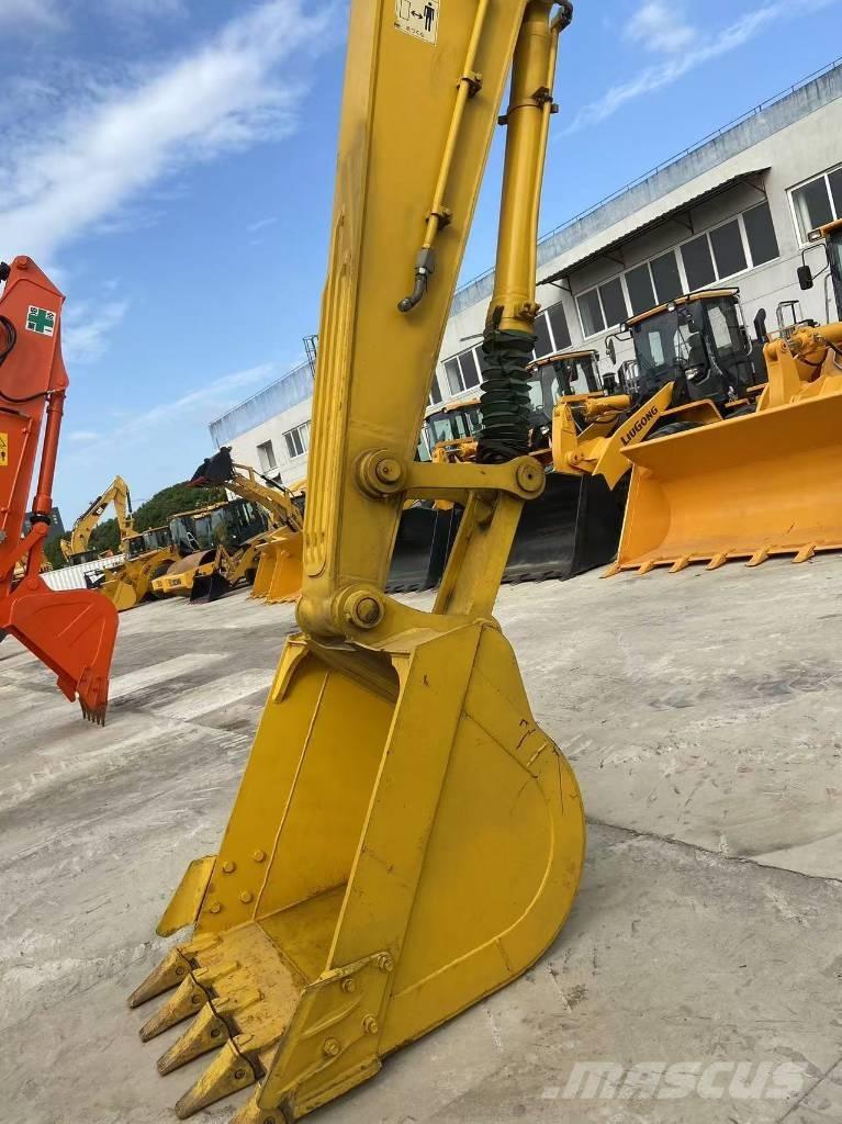 Komatsu PC 220-8 Raupenbagger