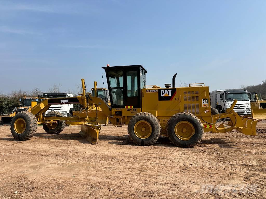 CAT 140H Grader
