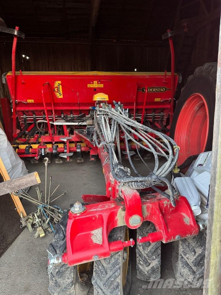 Väderstad Rapid400C Drillmaschinen