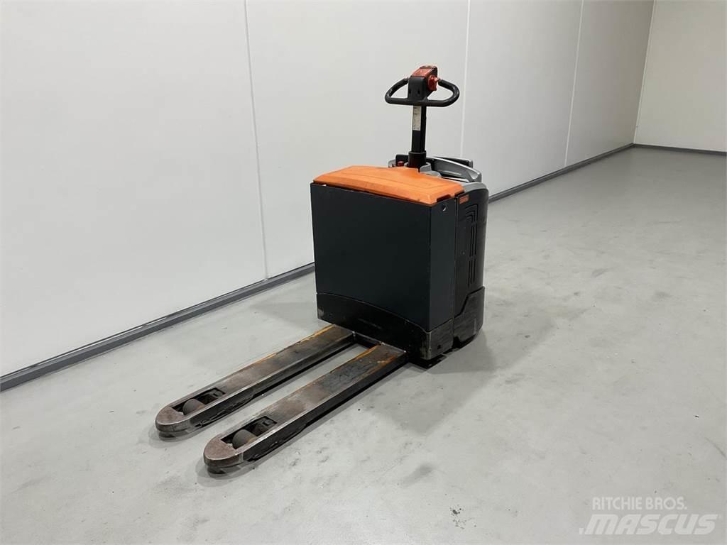 Rocla TP20AC Gabelstapler mit Fahrerstand
