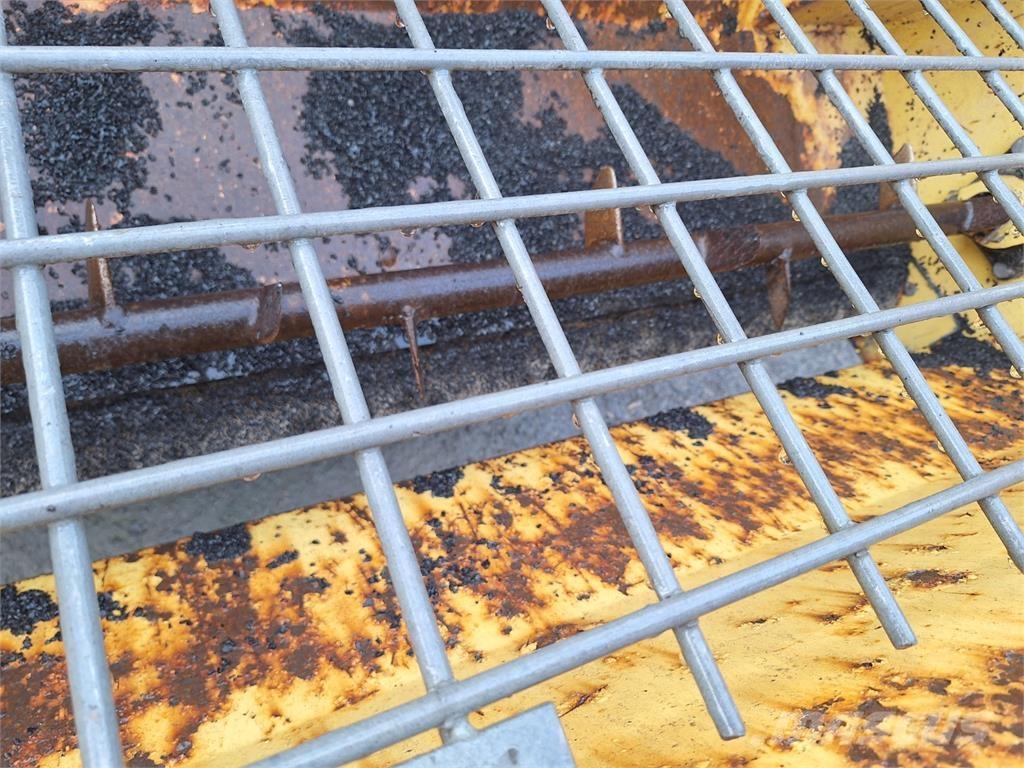 Dynapac CC232 Sonstige Baumaschinen