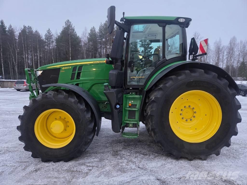 John Deere 6250 R Traktoren