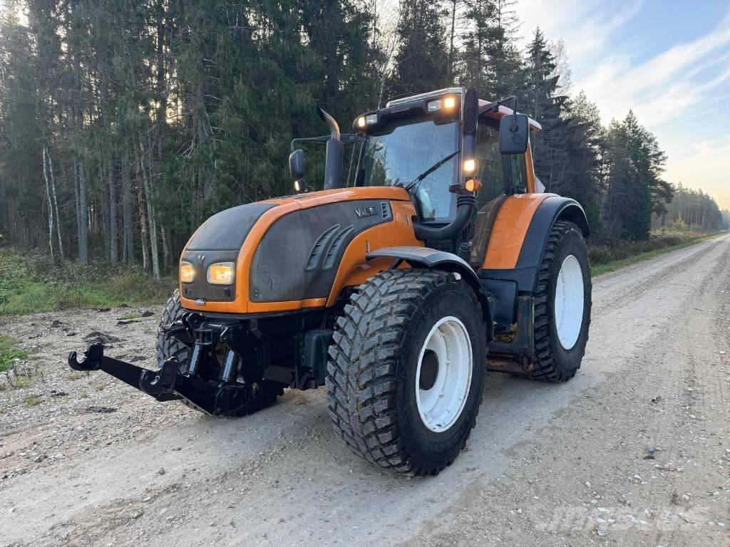 Valtra T 202 Versu Traktoren