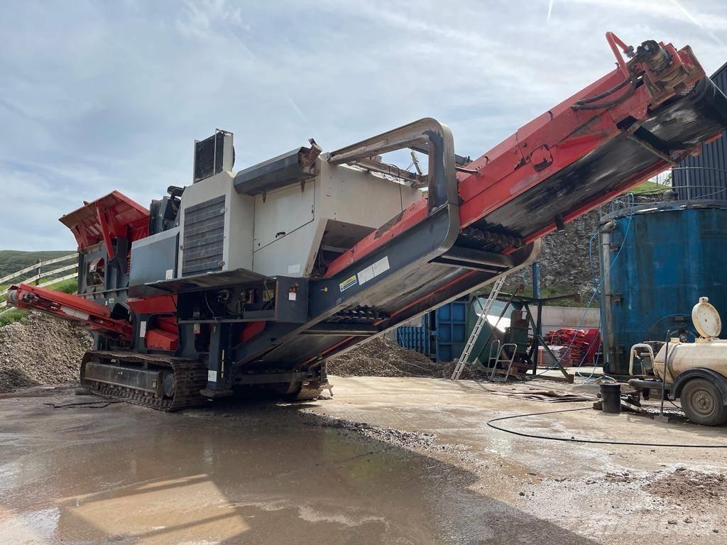 Sandvik QI340 Mobile Brecher