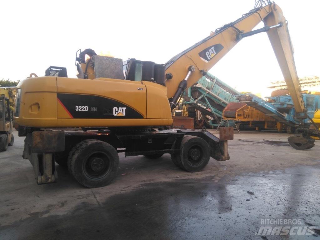 CAT M 322D MH Materialumschlag