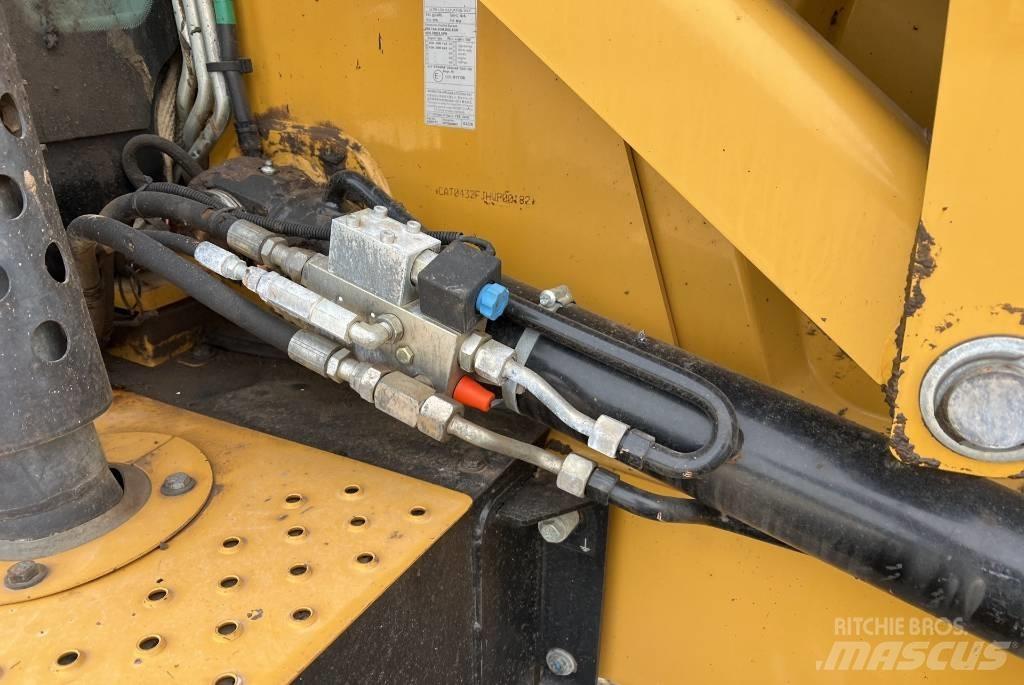 CAT 432 F2 Baggerlader