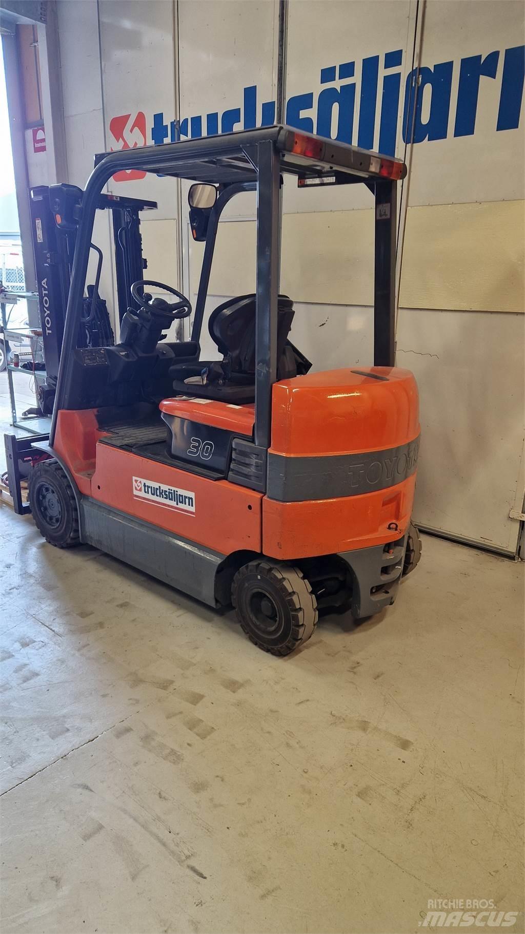 Toyota 7FBMF30 Elektrostapler