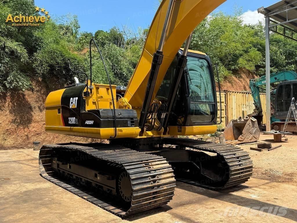 CAT 320 D2L Raupenbagger