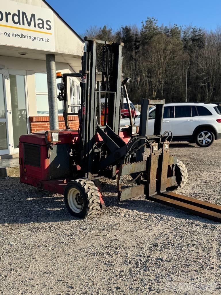 Moffett M4 25.3 Dieselstapler