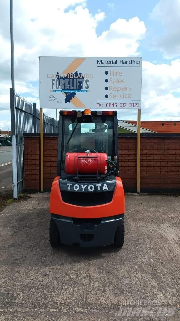 Toyota 02-8 FGF25 Gasstapler