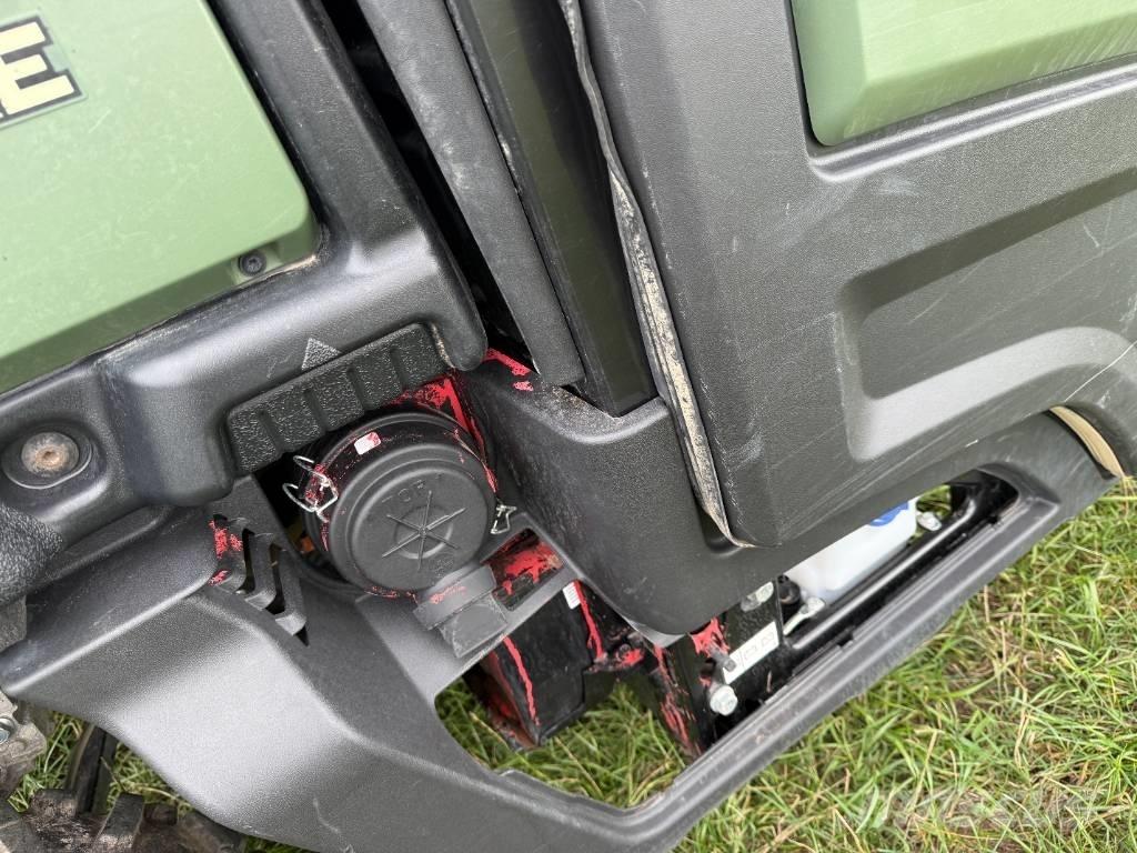 John Deere XUV 865 Arbeitsfahrzeuge