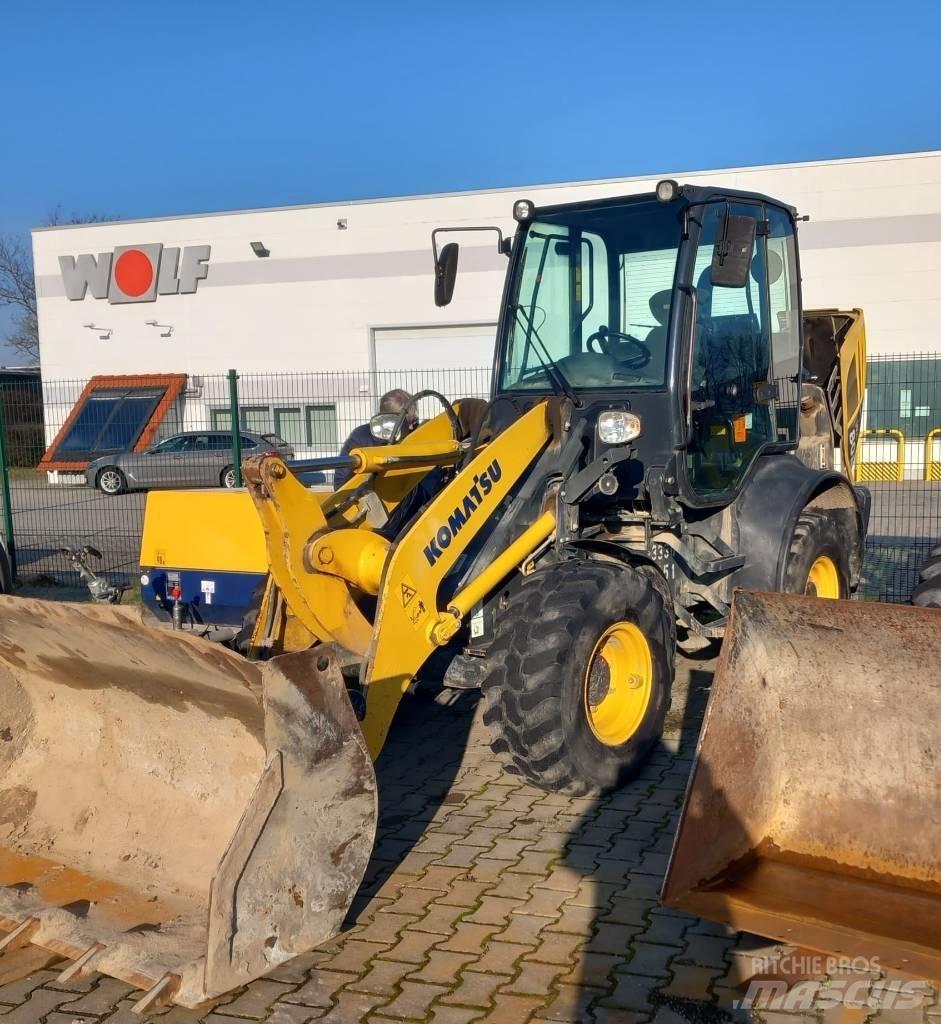Komatsu WA80M-7 Radlader