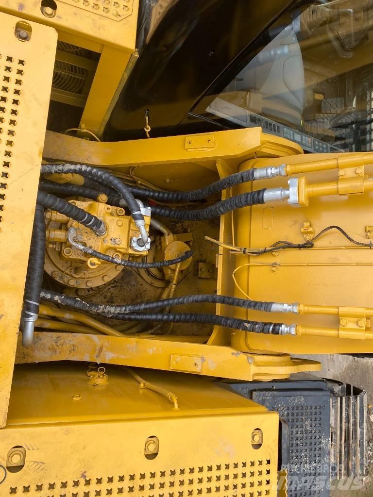CAT 330 D Raupenbagger